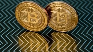 Bitcoin hits record high above 0,000 as Congress considers crypto bills