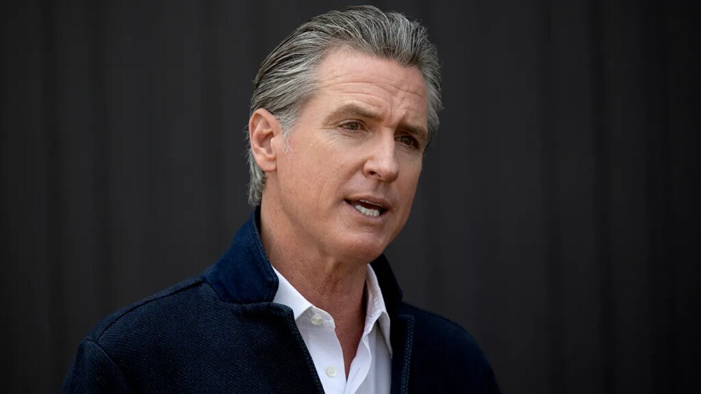 California governor threatens to ‘punch back’ at Texas in heated redistricting battle and more top headlines California governor threatens to ‘punch back’ at Texas in heated redistricting battle and more top headlines