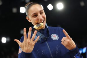 Former WNBA Star Diana Taurasi Goes On All-Time Dumb Tirade About Pay Former WNBA Star Diana Taurasi Goes On All-Time Dumb Tirade About Pay