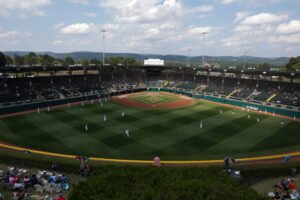 Little League Ump’s Call Sparks Fierce Online Debate: Was It the Right Decision? Little League Ump’s Call Sparks Fierce Online Debate: Was It the Right Decision?