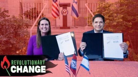 Jonathan Greenblatt ADMITS Israel Controls U.S. Politics As Sarah Huckabee KISSES Western Wall