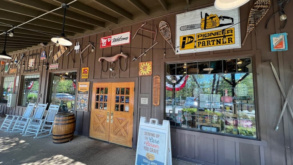 Cracker Barrel responds to backlash over new logo