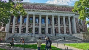 Harvard Reports 6M Stake in BlackRock’s iShares Bitcoin ETF in Latest Filing Harvard Reports 6M Stake in BlackRock’s iShares Bitcoin ETF in Latest Filing