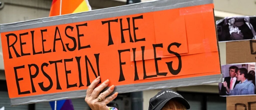 Ghislaine Maxwell Fights To Keep Epstein Grand Jury Secrets Buried Ghislaine Maxwell Fights To Keep Epstein Grand Jury Secrets Buried