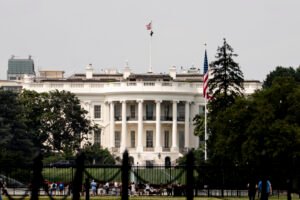 White House Pauses Public Tours Amid Ballroom Construction White House Pauses Public Tours Amid Ballroom Construction