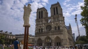 Terrorists threaten Notre Dame cathedral in old, fake video Terrorists threaten Notre Dame cathedral in old, fake video