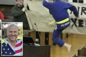 Independent NJ candidate’s martial arts theatrics shake up township meeting — before railing against mayor Independent NJ candidate’s martial arts theatrics shake up township meeting — before railing against mayor