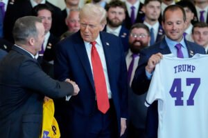 LSU Baseball’s Jay Johnson Gives Ultimate Compliment To President Trump During White House Visit