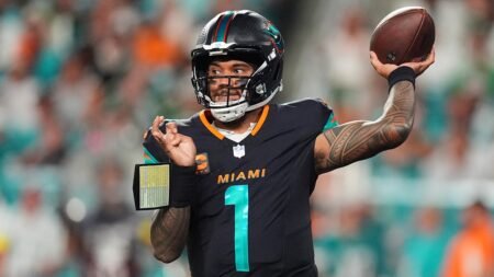 Dolphins’ Tua Tagovailoa cites height as one reason for Jaylen Waddle’s lack of targets in latest loss
