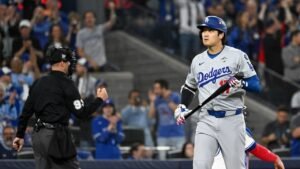 Blue Jays fans boo Dodgers’ Shohei Ohtani ahead of World Series Game 1 Blue Jays fans boo Dodgers’ Shohei Ohtani ahead of World Series Game 1