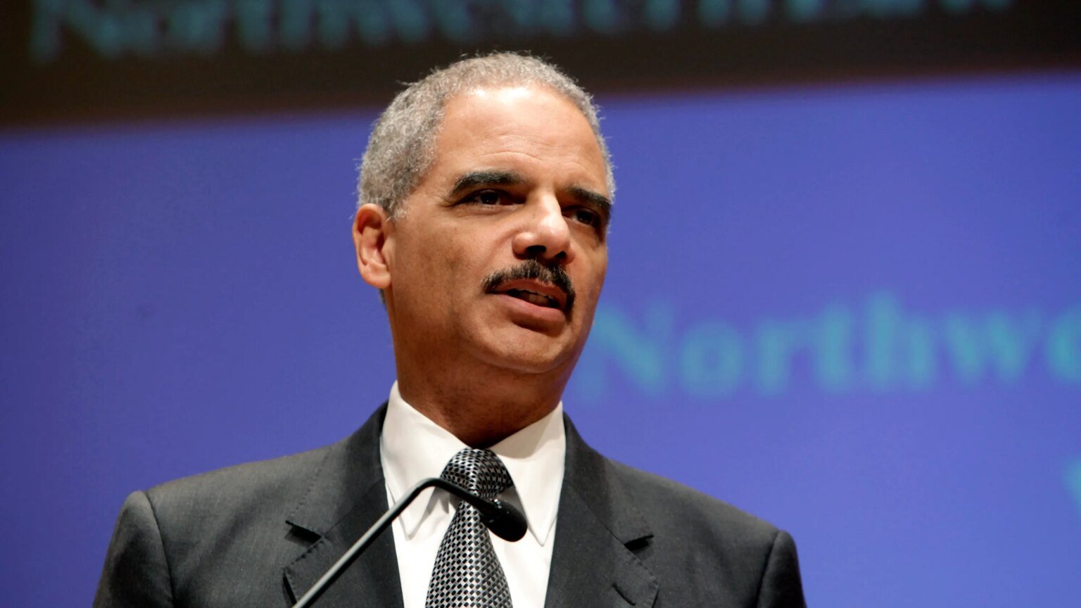 Obama’s ‘wingman’ dumps 0K into new Virginia redistricting fight as Dems call lawmakers back Obama’s ‘wingman’ dumps 0K into new Virginia redistricting fight as Dems call lawmakers back