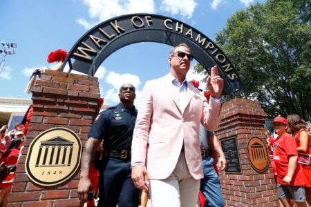 Lane Kiffin Silences Critics, Keeps Ole Miss in Playoff Hunt — and Florida Waiting Lane Kiffin Silences Critics, Keeps Ole Miss in Playoff Hunt — and Florida Waiting