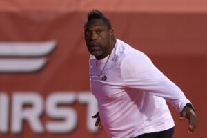 Warren Sapp Pulls Clownish Pregame Move Before Colorado Gets Blown Out By Utah Warren Sapp Pulls Clownish Pregame Move Before Colorado Gets Blown Out By Utah