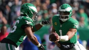 NFL fans upset as Eagles benefit from early whistle on tush push vs Giants NFL fans upset as Eagles benefit from early whistle on tush push vs Giants