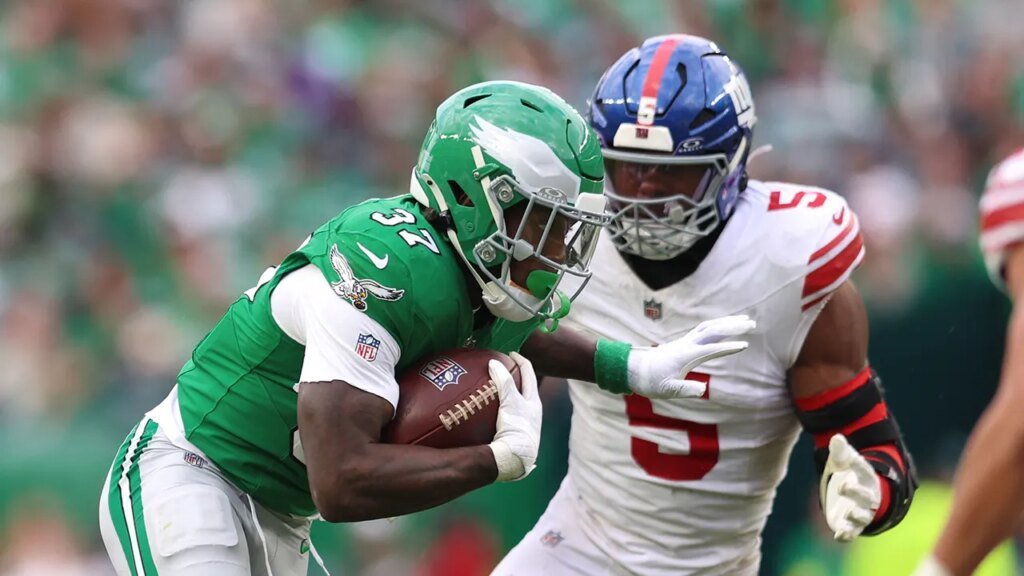 Giants’ Kayvon Thibodeaux sounds off after controversial call on tush push vs Eagles Giants’ Kayvon Thibodeaux sounds off after controversial call on tush push vs Eagles