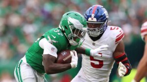 Giants’ Kayvon Thibodeaux sounds off after controversial call on tush push vs Eagles Giants’ Kayvon Thibodeaux sounds off after controversial call on tush push vs Eagles