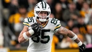 Packers’ Tucker Kraft, Jordan Love torch Steelers, spoil Aaron Rodgers’ hopes to make history Packers’ Tucker Kraft, Jordan Love torch Steelers, spoil Aaron Rodgers’ hopes to make history