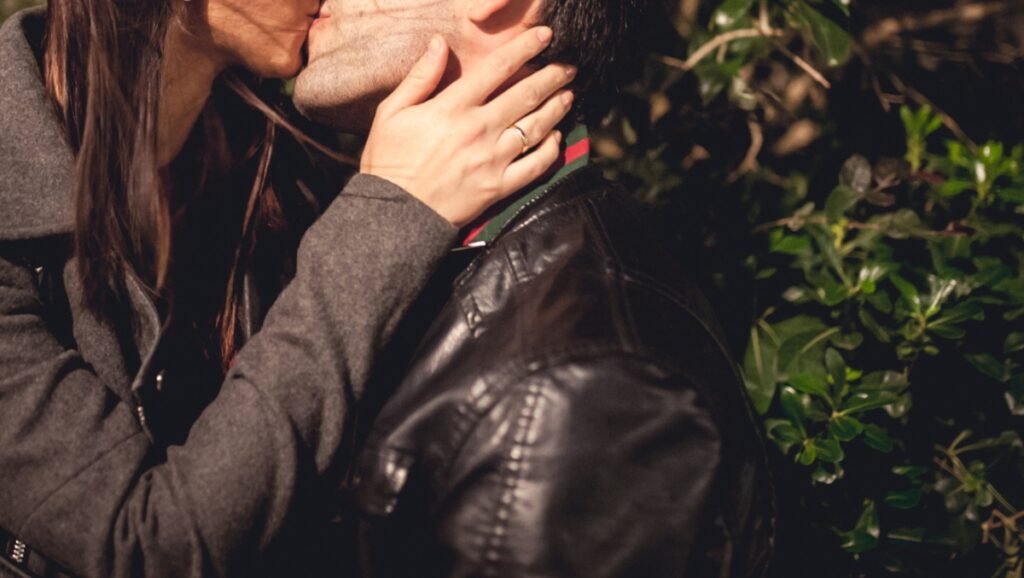 Horny Alleged Thieves Caught On Camera Getting It On Before Restaurant Break-In Horny Alleged Thieves Caught On Camera Getting It On Before Restaurant Break-In