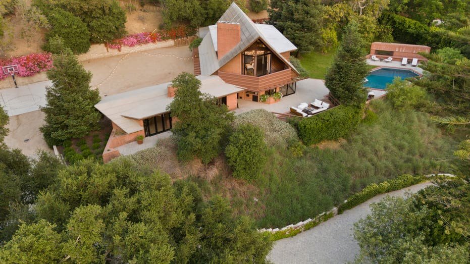 Photo of birdseye view of 14148 Rustic Ln Pacific Palisades
