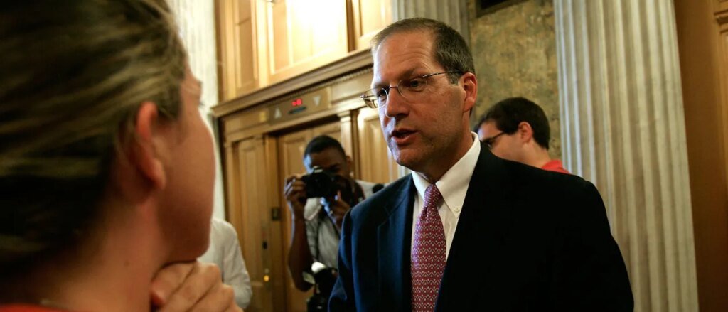 GOP Senator From Bush Era To Run For Old Seat — But First Must Take Down Another Ex-Lawmaker GOP Senator From Bush Era To Run For Old Seat — But First Must Take Down Another Ex-Lawmaker