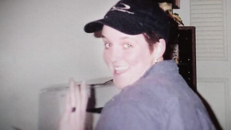 Amy Bradley disappearance sees 3 major new leads as investigators renew decades-old search: report Amy Bradley disappearance sees 3 major new leads as investigators renew decades-old search: report
