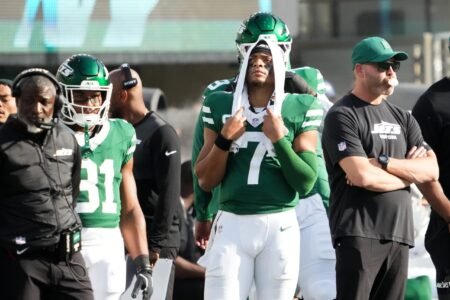 Justin Fields Believes Jets Benching A Great Opportunity To Spread Word Of God