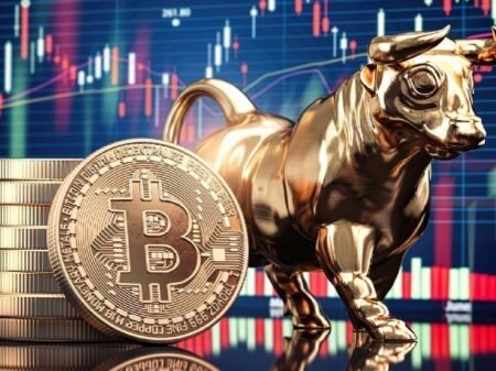 Standard Chartered Says “Despite Historic Crash, Bitcoin Bull Run Isn’t Over!” Shares Year-End Price Forecast