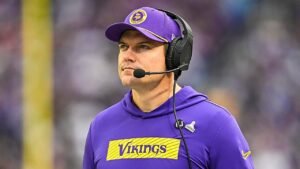 Vikings coach Kevin O’Connell defends choice to keep Carson Wentz in blowout loss for prolonged period Vikings coach Kevin O’Connell defends choice to keep Carson Wentz in blowout loss for prolonged period