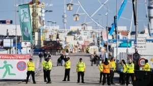 Munich Oktoberfest fairgrounds closed after bomb threat and deadly explosion Munich Oktoberfest fairgrounds closed after bomb threat and deadly explosion