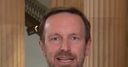 Chris Murphy: Trump White House Ballroom Construction ‘Absolutely Illegal’