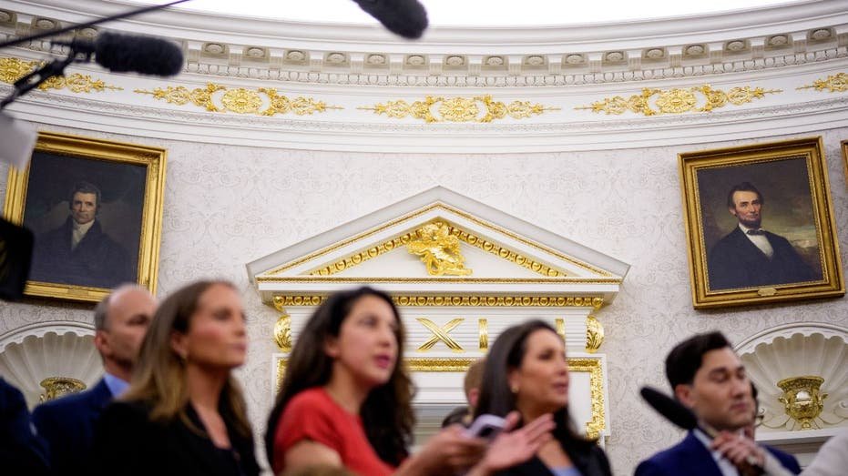 Gold details in the Oval Office