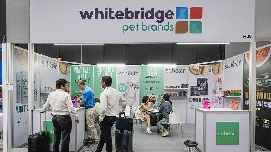 A booth of Whitebridge pet food