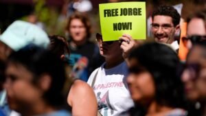 Federal judge rules ICE in Iowa illegally detained man, tried to ‘cover its tracks’ Federal judge rules ICE in Iowa illegally detained man, tried to ‘cover its tracks’