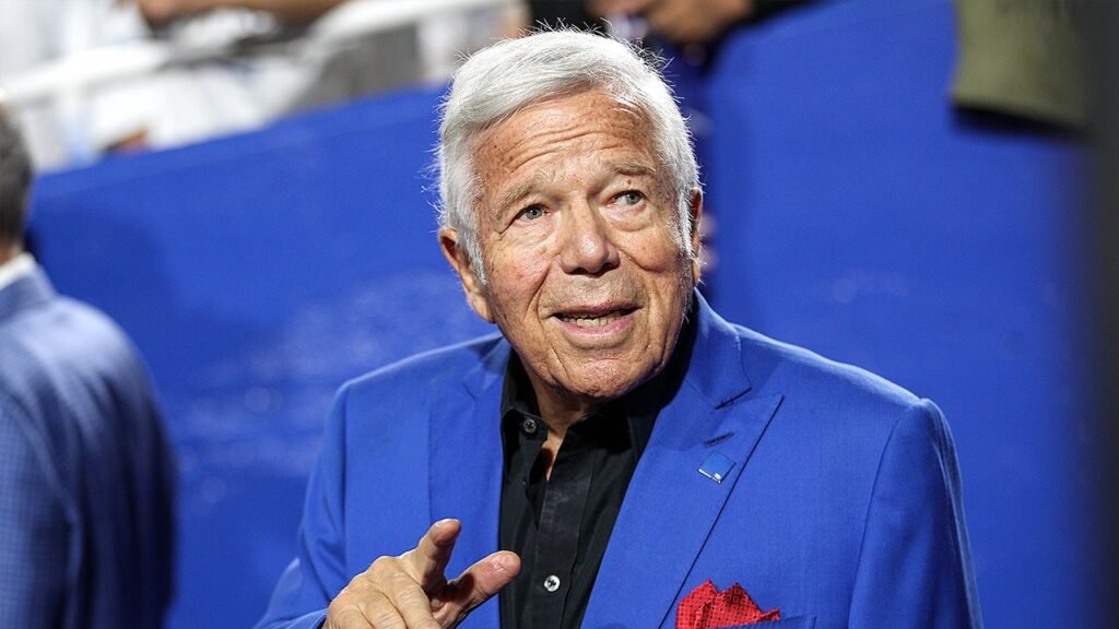Patriots owner Robert Kraft says Bill Belichick ‘unequivocally deserves’ to be first-ballot Hall of Famer Patriots owner Robert Kraft says Bill Belichick ‘unequivocally deserves’ to be first-ballot Hall of Famer