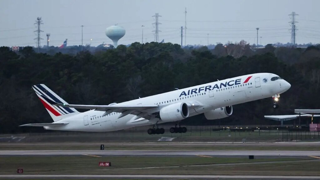 Jordanian national arrested after boarding flight in Arizona with invalid ticket, prompting evacuation