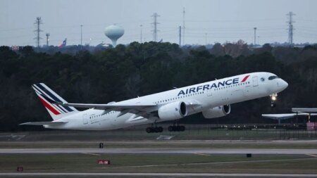 Jordanian national arrested after boarding flight in Arizona with invalid ticket, prompting evacuation Jordanian national arrested after boarding flight in Arizona with invalid ticket, prompting evacuation