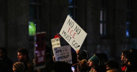 Anti-ICE Gang Attacks L.A. Restaurant after Mistaking TSA Agents for ICE