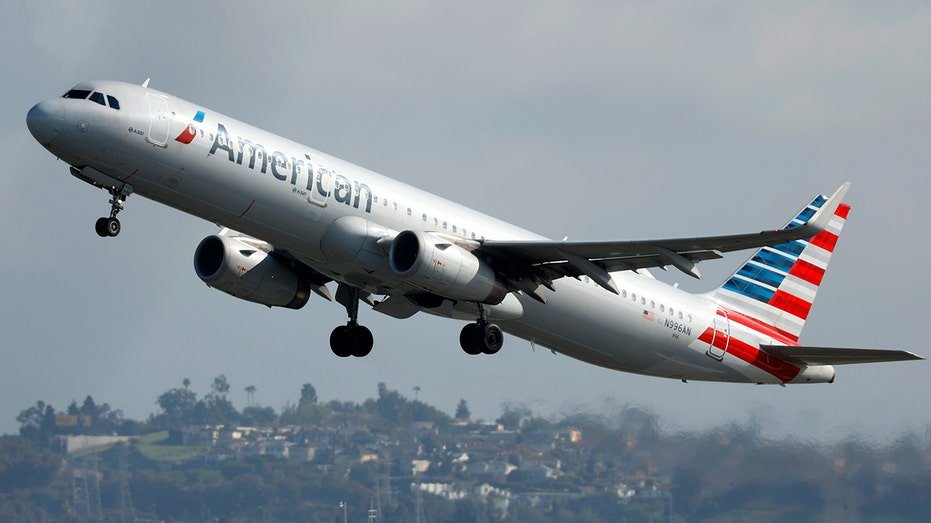 American Airlines plane departs Los Angeles