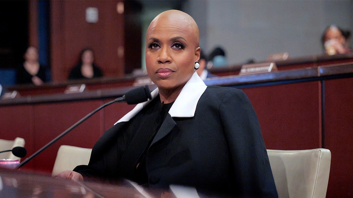 Rep. Ayanna Pressley