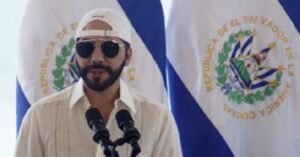 El Salvador stockpiles gold, Bitcoin amid market jitters El Salvador stockpiles gold, Bitcoin amid market jitters