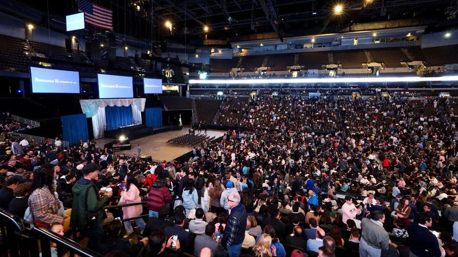 Shareholders attend the Berkshire Hathaway Inc annual shareholders' meeting, in Omaha, Nebraska, U.S., May 3, 2025. REUTERS/Brendan McDermid