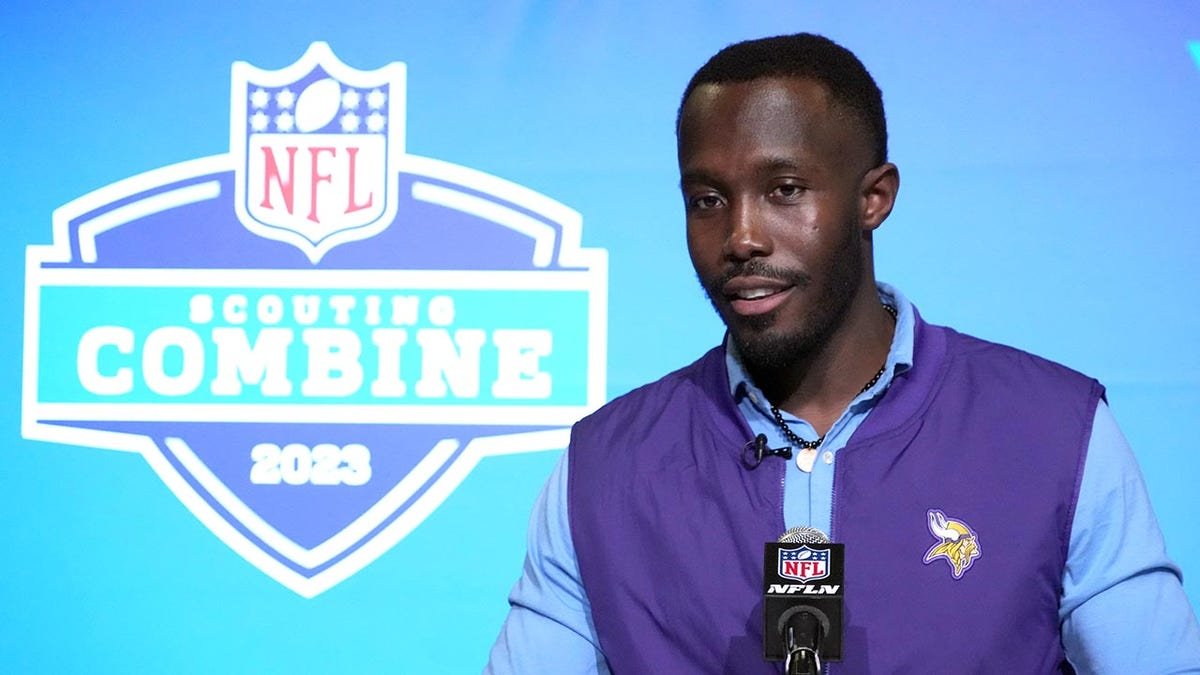 Kwesi Adofo‐Mensah at the NFL combine