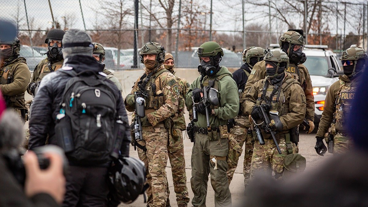 ICE agents and agitators clash in Minneapolis