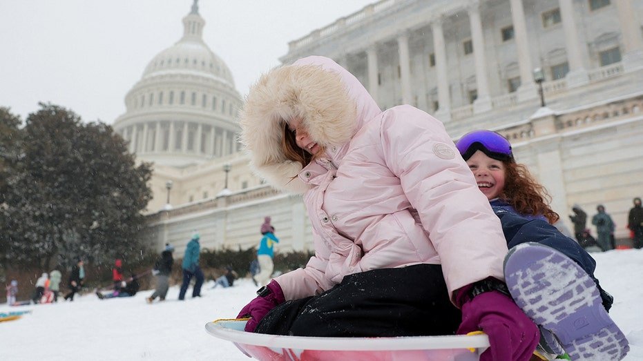 Major winter storm spreads across a large swath of the United States